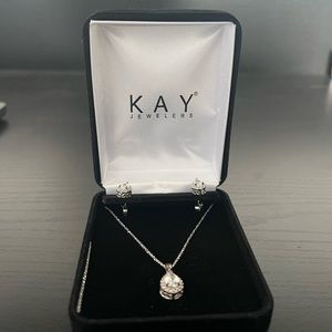 Kay Jewelers Earrings and Necklace Set